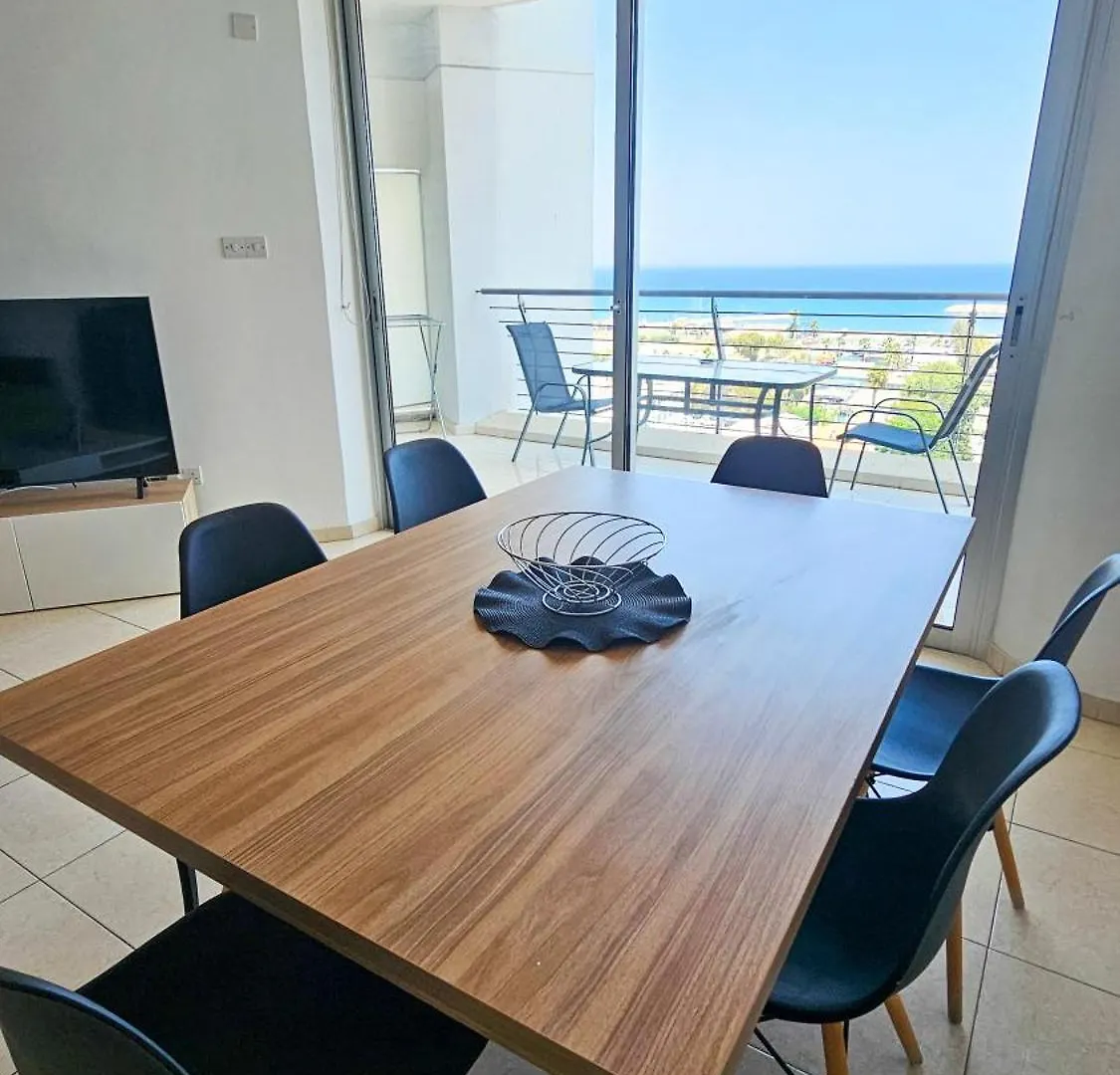 Paradise Palms Seaview Apartment Ларнака